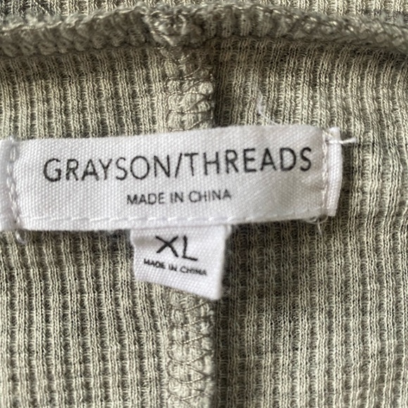 Grayson/Threads “Choose Love” Long-sleeved Top - Size XL - Picture 4 of 5